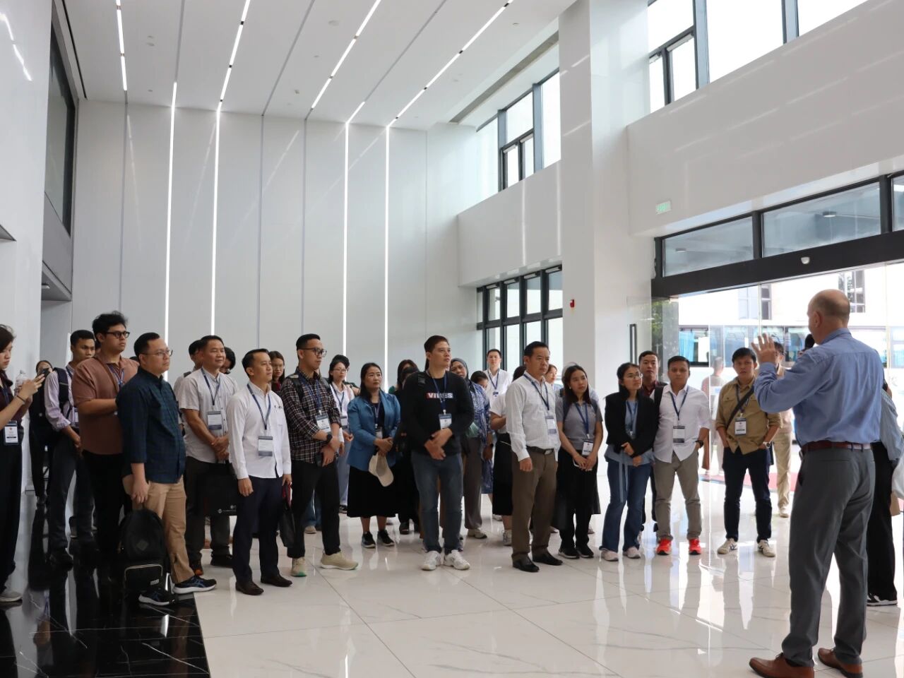 东盟自贸协定升级绿色贸易研修班到访开云官方